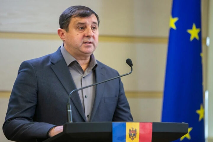 ПСРМ требует заслушивания министра образования Дана Перчуна в парламенте по ликвидации университета в Кагуле