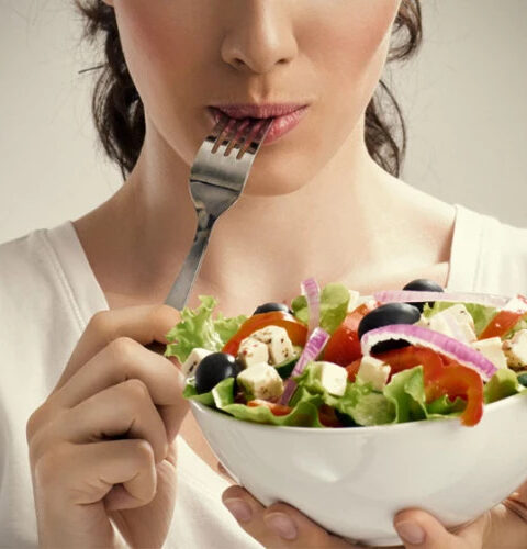 Пятиразовое питание признано оптимальным для здоровья, согласно исследованию университета Восточной Финляндии