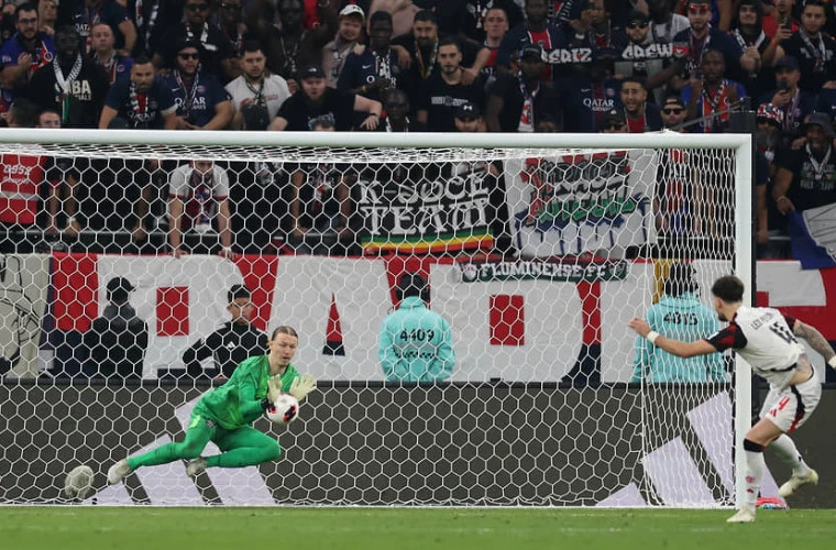 Сафонов стал первым вратарем, отбившим четыре пенальти подряд на турнире ФИФА