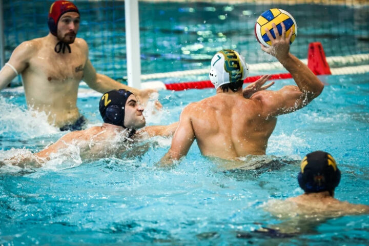 Сборная Молдовы по водному поло выиграла два матча на турнире в Брно