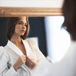 Смотреть на себя в зеркало может навредить психическому здоровью