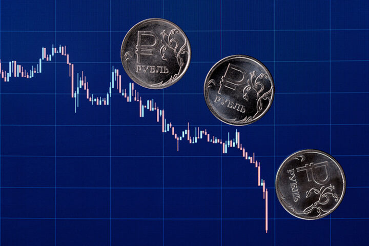 Спад производства в России усиливается и напрямую бьёт по доходам граждан