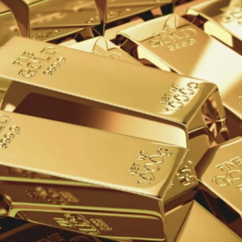 Стоимость золота обновила исторический максимум на фоне ожиданий смягчения политики ФРС США