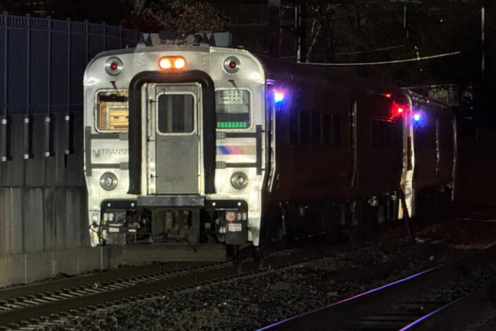 Столкновение пассажирских поездов в Нью-Джерси: 17 человек получили травмы