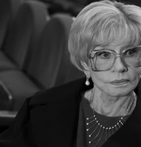 Умерла актриса Вера Алентова, служившая в Театре имени Пушкина 60 лет