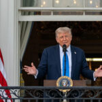 В США предлагают запретить Трампу переименовывать федеральные объекты в свою честь