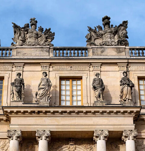 Версальский дворец повышает цены на билеты для туристов из неевропейских стран