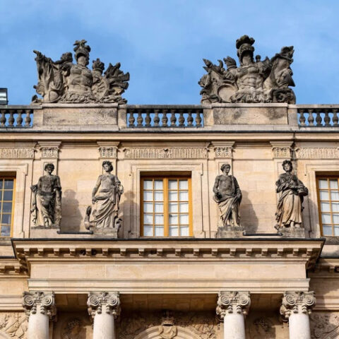 Версальский дворец повысит цены на билеты для туристов из неевропейских стран