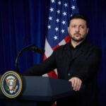 Зеленский назвал ложью обвинения России в атаке дронов на резиденцию Путина