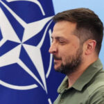 Зеленский предложил отказаться от членства в НАТО за гарантии безопасности от США и Европы