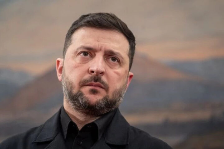 Зеленский заявил о сложности решений по окончанию конфликта и ожидании сигналов от США