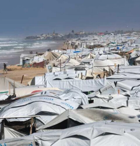 Зимний шторм усугубил гуманитарный кризис в секторе Газа, пострадавшем от войны