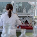 В России сокращают перечень бесплатных медицинских услуг в рамках ОМС