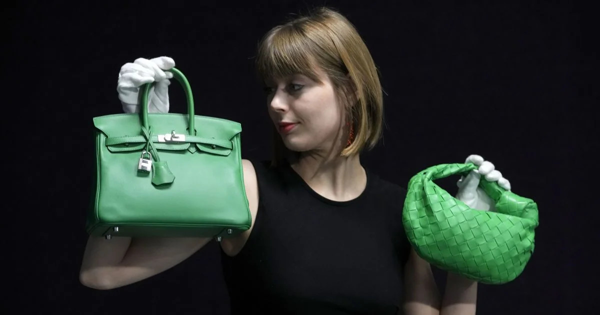 Люксовые бренды в Москве продаются с двукратной и большей наценкой