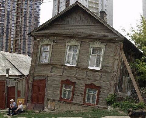 Программа расселения аварийного жилья в России фактически заморожена