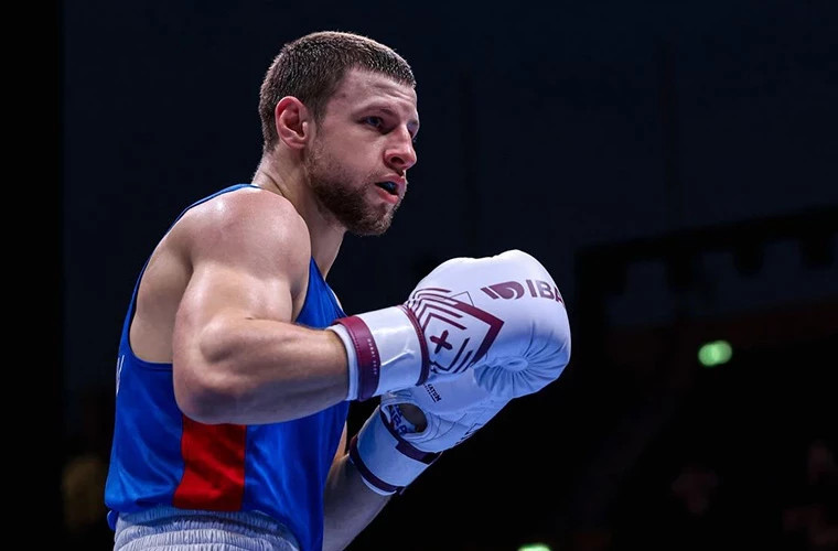 Александр Параскив: важность спокойствия и концентрации в боксе после исторической бронзовой медали в Дубае