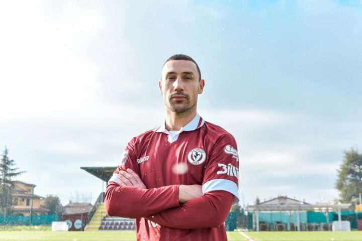 Артур Ионицэ подписал контракт с футбольным клубом «Ареццо» в Италии до июля 2027 года