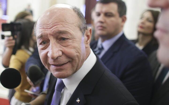 Бэсеску требует восстановить компенсацию за три года в размере 754.000 леев, приостановленную из-за сотрудничества с Секуритате