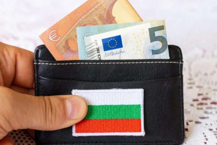 Болгария с 1 января 2026 года официально переходит на евро как национальную валюту