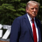 День рождения Трампа стал причиной переноса саммита G7 во Франции