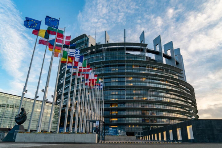 Европарламент сокращает расходы: отменяет подкасты и выставки, пересматривает внутренние публикации