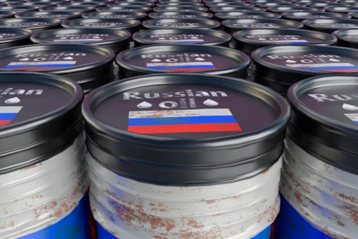 Евросоюз с 1 февраля установит новый ценовой потолок на российскую нефть в 44,1 доллара за баррель