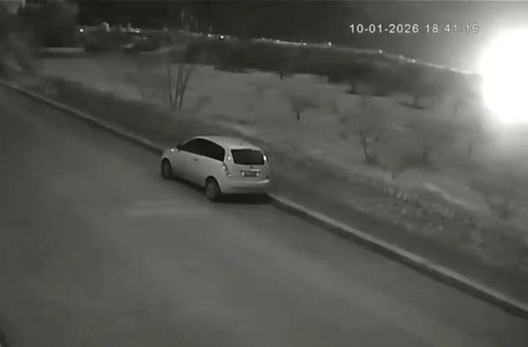 Громкий звук и вспышка света в небе Апулии вызвали панику среди жителей Бари