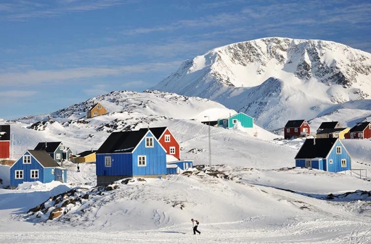 Кэти Миллер опубликовала карту Гренландии в цветах флага США с подписью «Скоро»