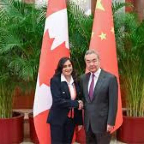Китай и Канада усиливают сотрудничество в ходе визита премьер-министра Карни в Пекин