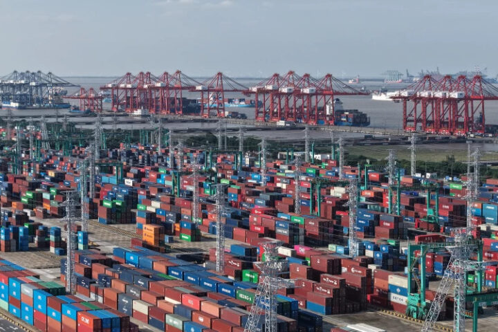 Китай установил рекорд по внешней торговли, объем превысил 45 трлн юаней