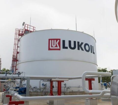 «Лукойл-Молдова» оштрафована на 5 миллионов леев за несоблюдение решения о передаче имущества аэропорта