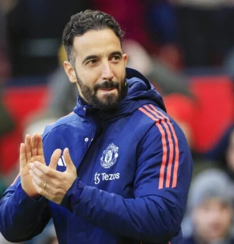 Манчестер Юнайтед уволил главного тренера Рубена Аморима в условиях шестого места в лиге