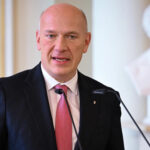 Мэр Берлина Кай Вегнер не извиняется за теннис в день отключения электроэнергии