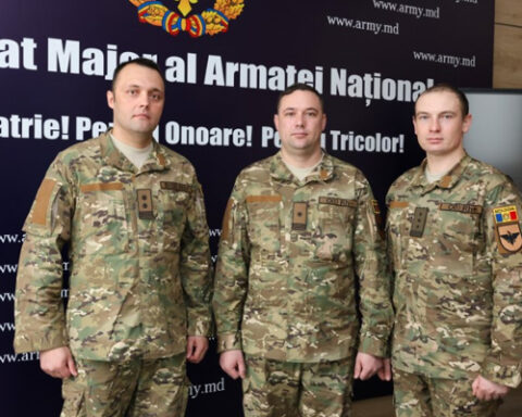 Молдова направила офицеров в военные миссии ЕС в Боснии и Герцеговине и Сомали
