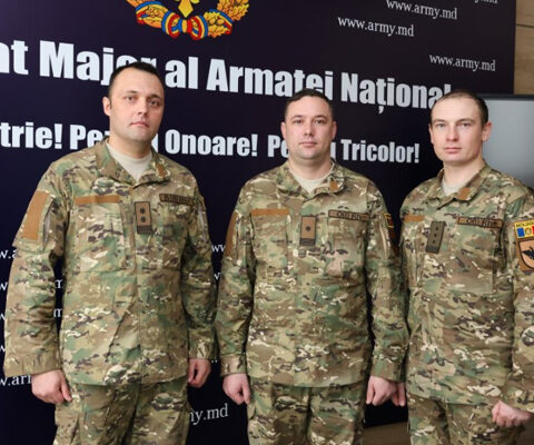 Молдова направила офицеров в военные миссии ЕС в Боснии и Герцеговине и Сомали
