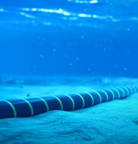 Повреждение оптоволоконного кабеля между Литвой и Латвией: начато расследование