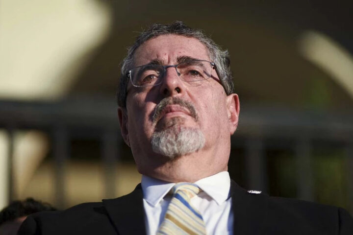 Президент Гватемалы объявил чрезвычайное положение из-за роста преступности