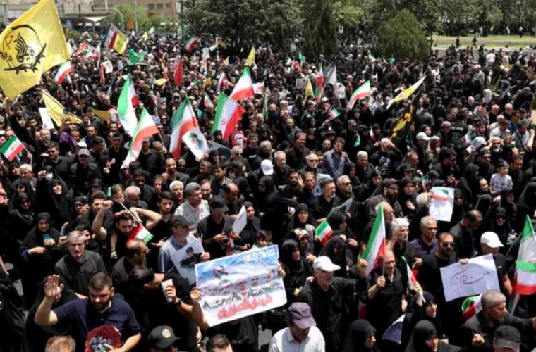 Протесты в Иране: оппозиция сообщает о контроле над городами Абданан и Малекшахи