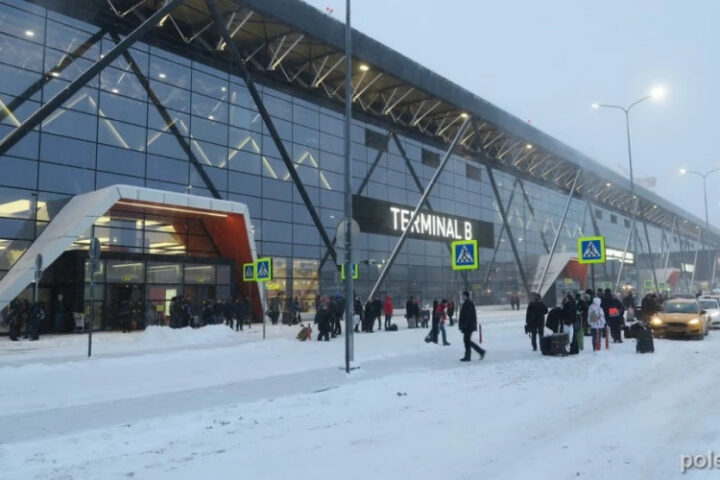 Самолёт из Египта совершил аварийную посадку в московском аэропорту Шереметьево