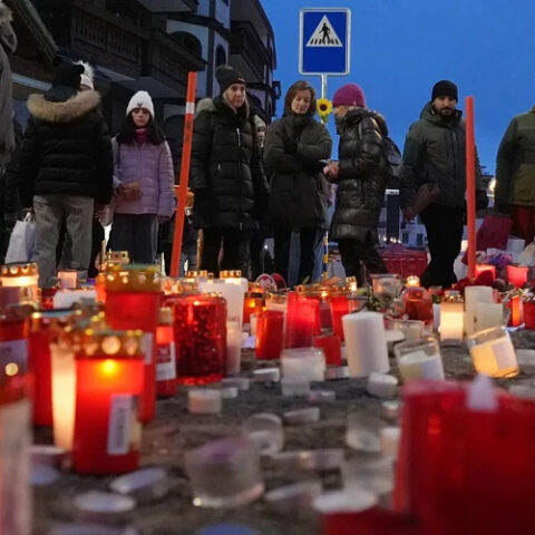 Швейцарский федеральный совет предоставит помощь жертвам пожара в баре Кран-Монтана