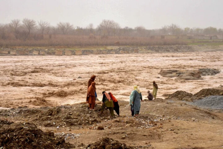 Сильные наводнения в Афганистане унесли жизни 17 человек, пострадали 11
