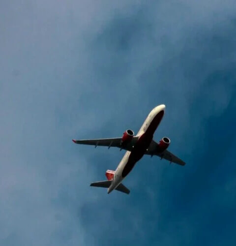 Сотни рейсов отменены в Карибах после военных ударов США по Венесуэле