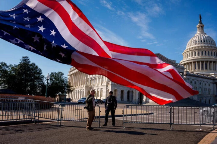 США призвали граждан воздержаться от поездок в Венесуэлу на фоне взрывов в Каракасе