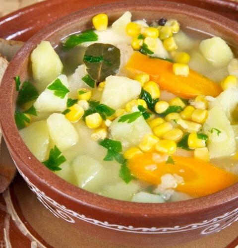 Суп картофельный с кукурузой: рецепт дня