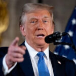 Трамп предупредил премьер-министра Гренландии о "больших проблемах" из-за желания остаться с Данией