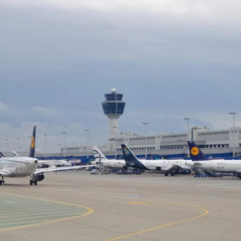 В Греции объяснили причины крупных задержек авиарейсов из-за устаревшей технологии связи