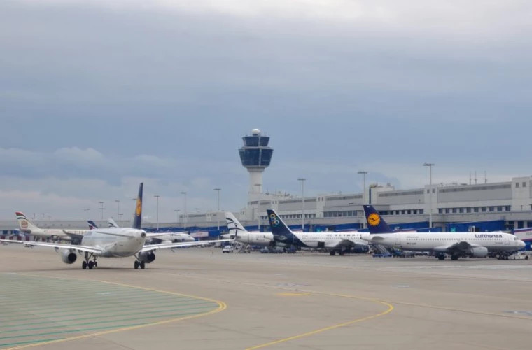 В Греции объяснили причины крупных задержек авиарейсов из-за устаревшей технологии связи