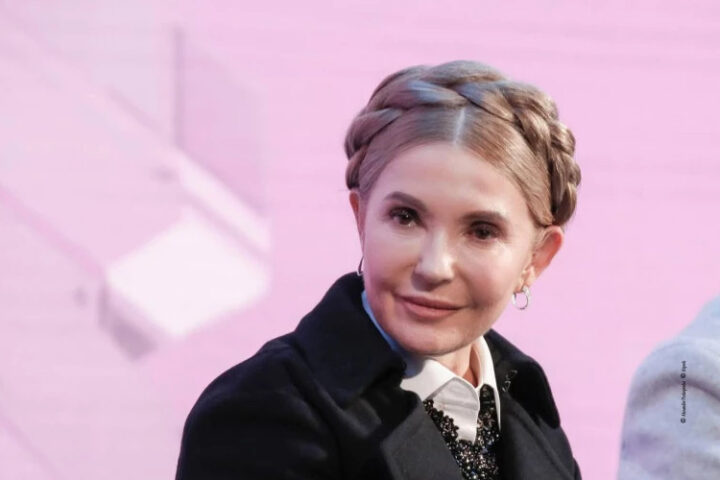 В Украине разразился новый коррупционный скандал: экс-премьер подозревается в даче взяток депутатам