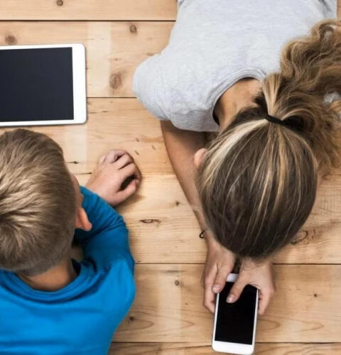 Великобритания намерена запретить детям до 16 лет доступ к социальным сетям