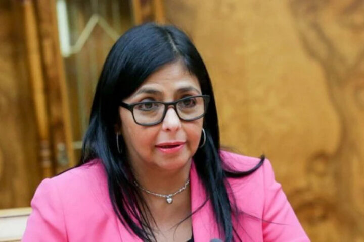 Венесуэла смягчила позицию и призвала к сотрудничеству с США